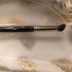Laura Mercier Angled Eye Colour Brush